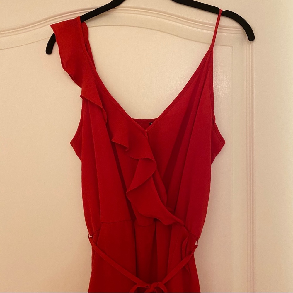 Ruffled Hi-Lo Midi Dress